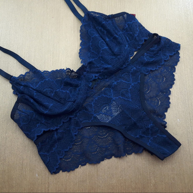 Conjunto de lingerie em  Renda Sem Bojo